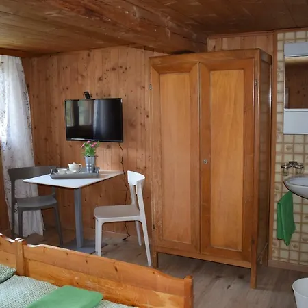 לינה וארוחת בוקר Camping/ Thermalbad Mit